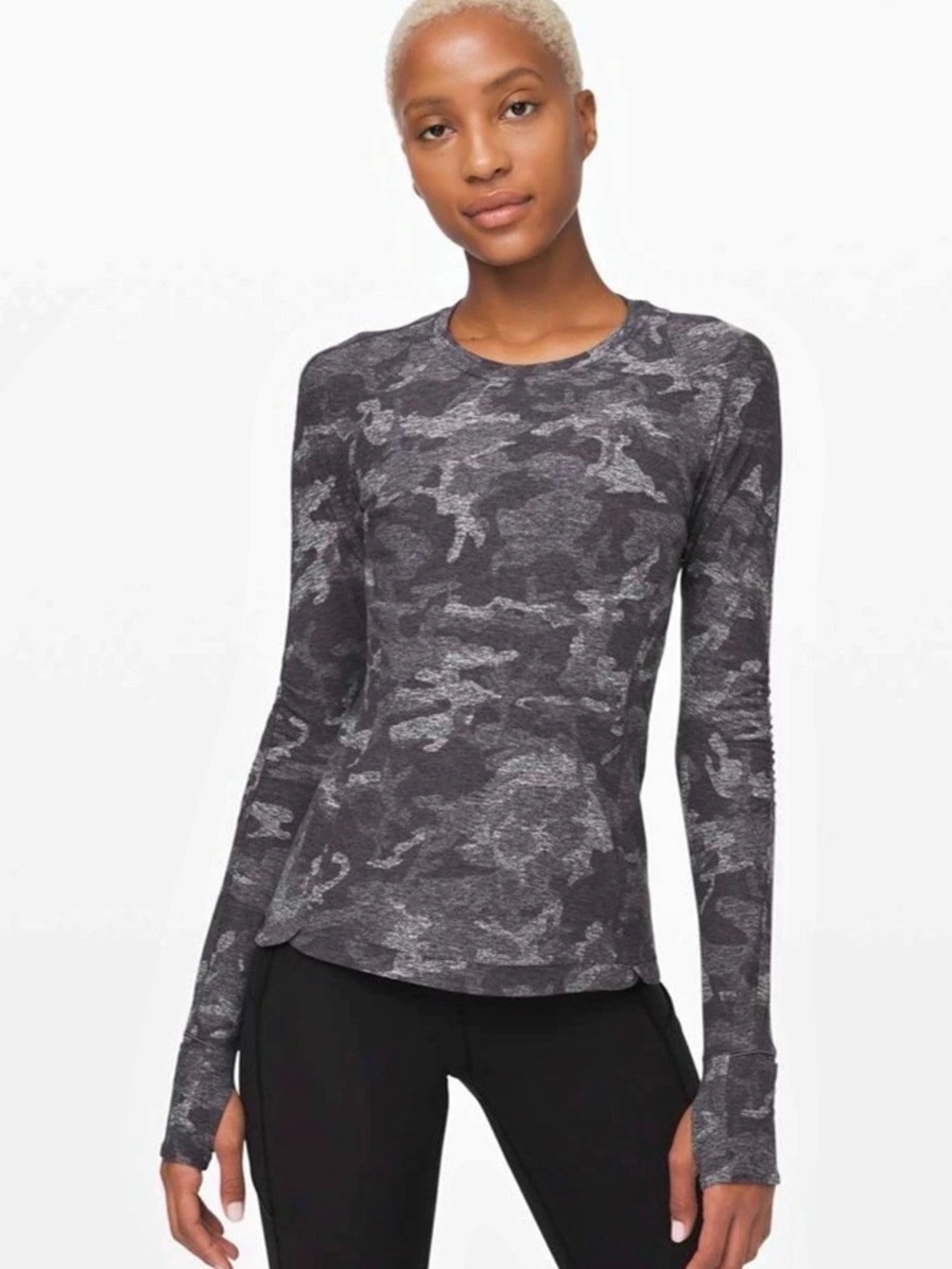 Lululemon Runderful Long Sleeve
Incognito Camo HTR Black